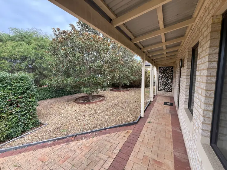 15 Willow Creek Drive