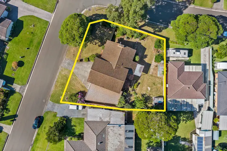 2 Laurel Street, Albion Park Rail NSW 2527