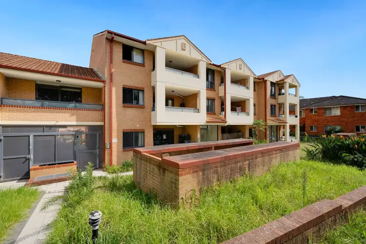 Main view of Homely unit listing, 5/5-11 Harcourt Avenue, Campsie NSW 2194