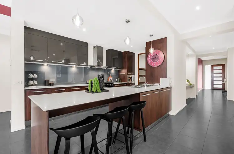 Third view of Homely house listing, 10 Silver Tree Way, Wollert VIC 3750