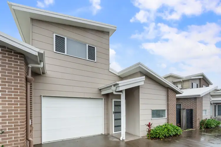 3/8 Tara Street, Wilsonton QLD 4350