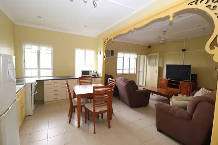 2/10 Abbott Street, Ingham QLD 4850