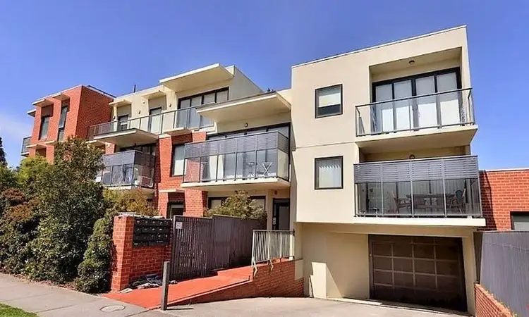 Main view of Homely apartment listing, 2/28 Burton Avenue, Clayton VIC 3168