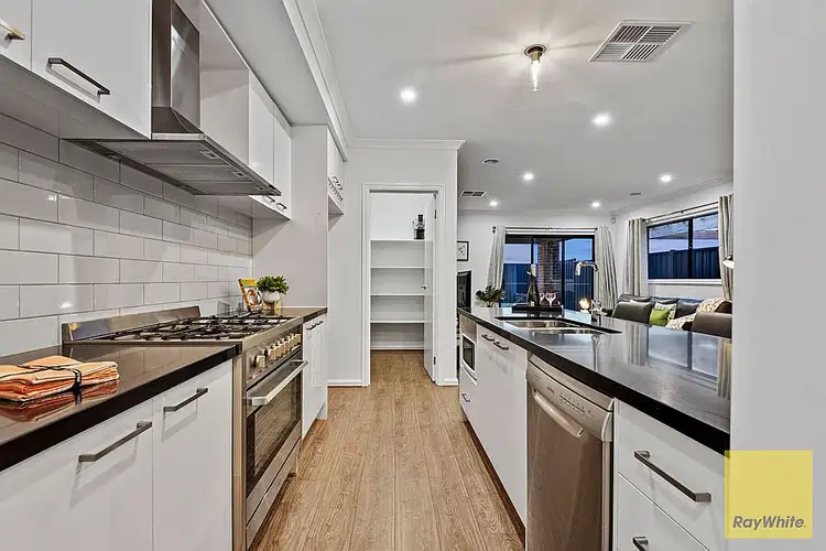 Fifth view of Homely house listing, 28 Layla Crescent, Tarneit VIC 3029