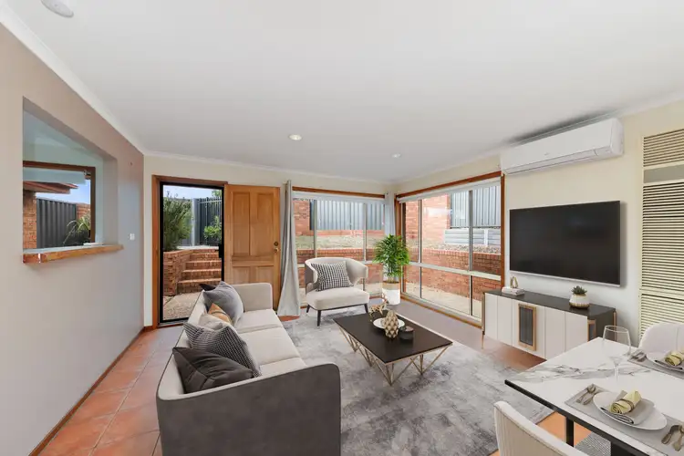 27 Hughes Crescent, Ngunnawal ACT 2913