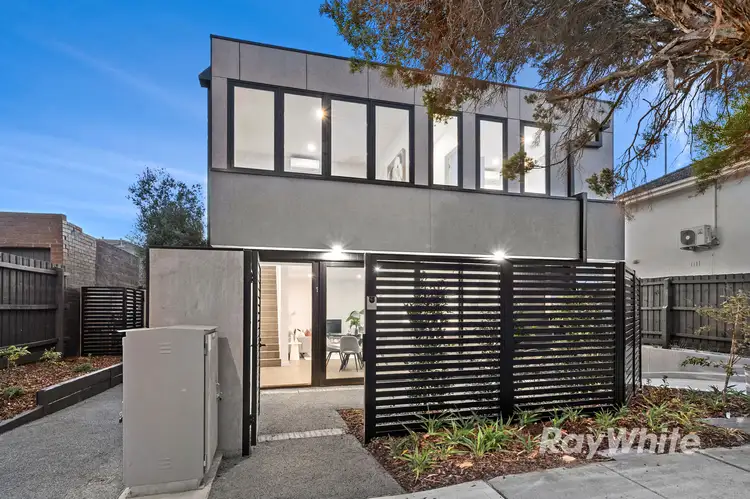 1/3 Ames Avenue, Carnegie VIC 3163