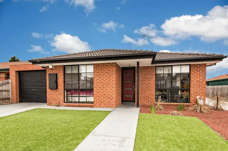 86 Hawkes Drive, Mill Park VIC 3082