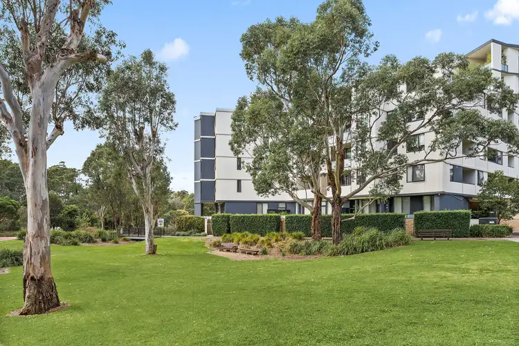 5 Vermont Crescent