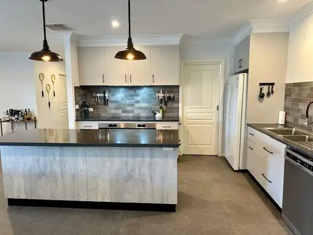 Fifth view of Homely house listing, 315 Honour Avenue, Corowa NSW 2646