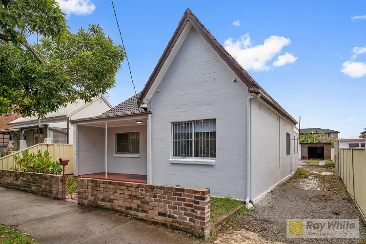 81 Clissold Parade, Campsie NSW 2194