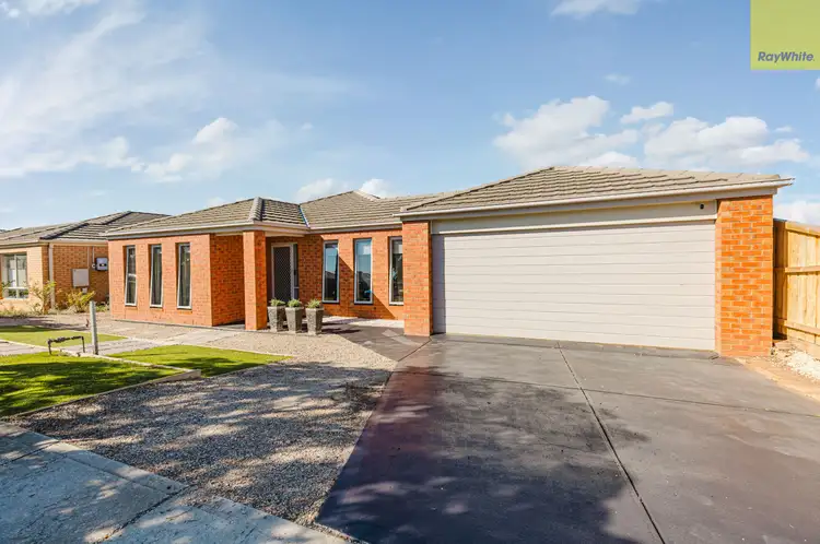 43 Harry Vallence Drive, Maddingley VIC 3340