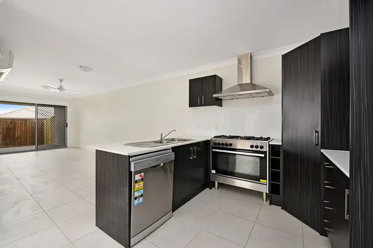 1/8 Whitefield Street, Glenvale QLD 4350