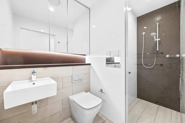 Fifth view of Homely unit listing, 202/11 Victoria Street, Roseville NSW 2069