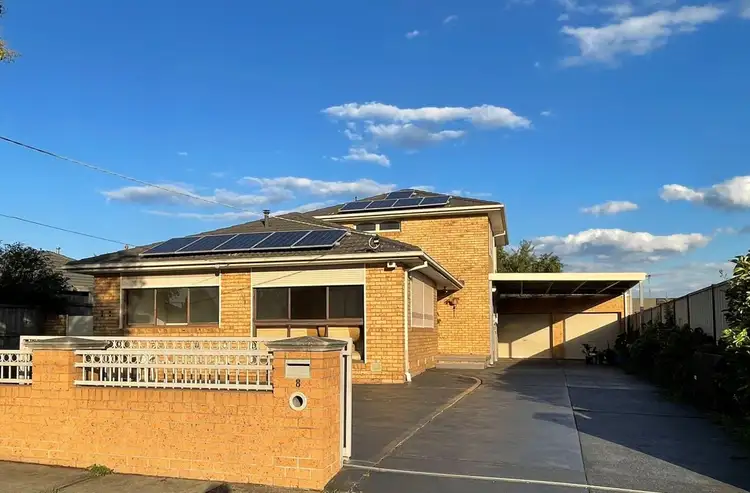 8 Erica Court, Lalor VIC 3075