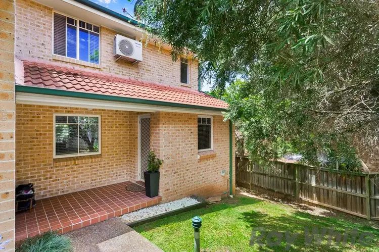 5 Pitt Lane