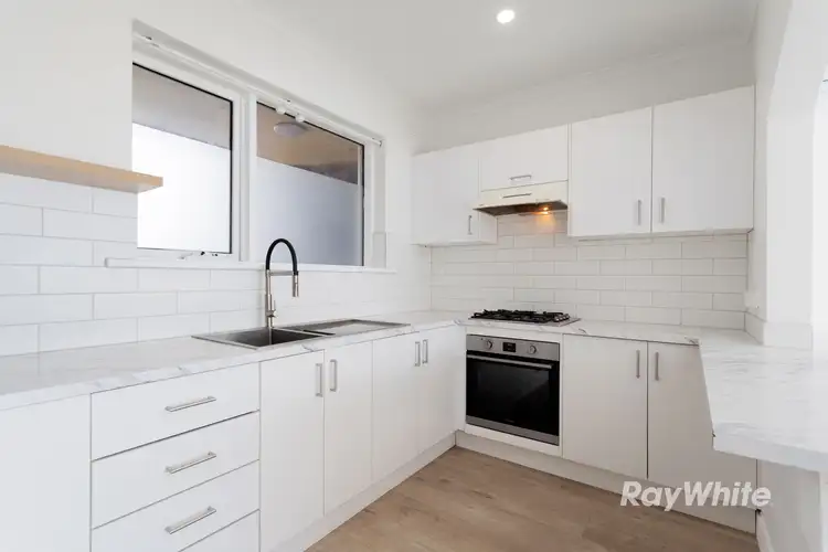 8/2 Grandview Grove, Carnegie VIC 3163