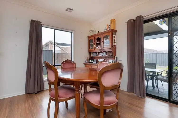 Fifth view of Homely house listing, 25 Gippsland Way, Craigieburn VIC 3064