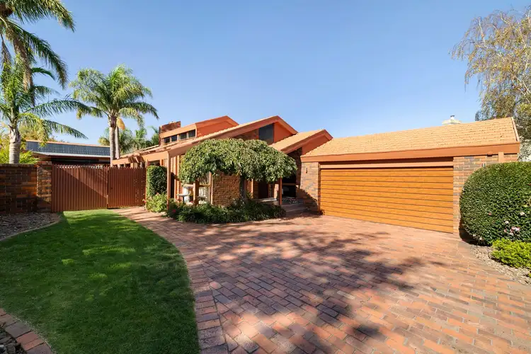 8 Ryan Court, Berwick VIC 3806