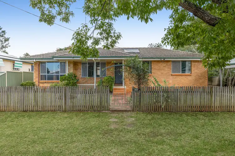 26 Park Street, Wilsonton QLD 4350