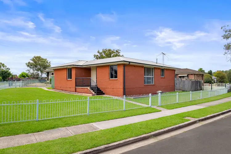 10 Peppin Crescent, Airds NSW 2560