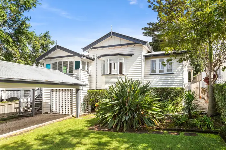 8 Campbell Terrace, Wavell Heights QLD 4012