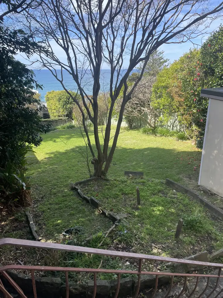 523 Lawrence Hargrave Drive