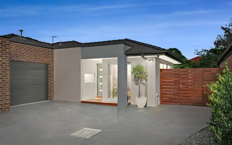 2/1 Royle Street, Frankston VIC 3199