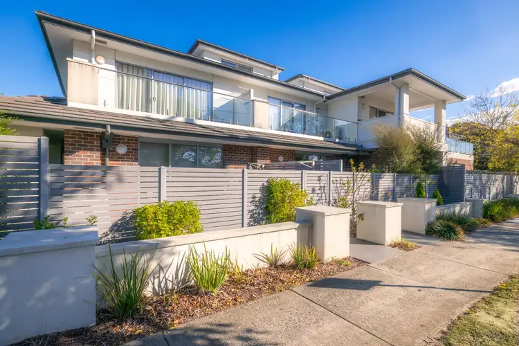 303-305 Huntingdale Road