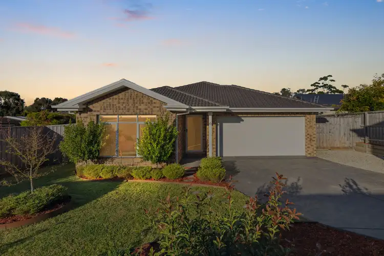 6 Jemima Court, Garfield VIC 3814
