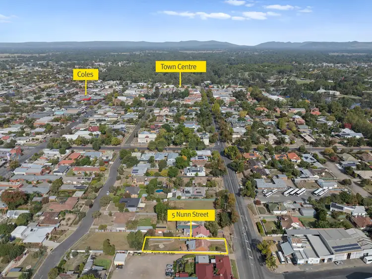 Second view of Homely house listing, 5 Nunn Street, Benalla VIC 3672