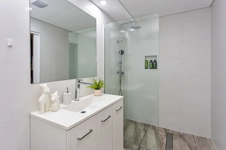 Sixth view of Homely house listing, 11 Buring Court, Highland Park QLD 4211