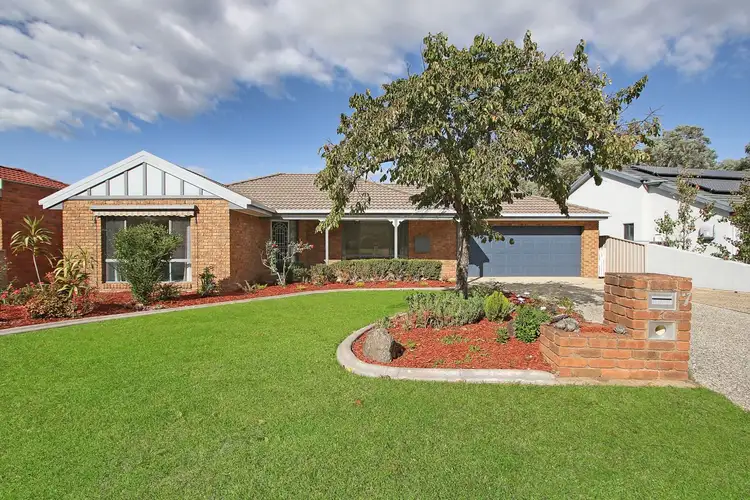 7 Spring Rise, West Albury NSW 2640