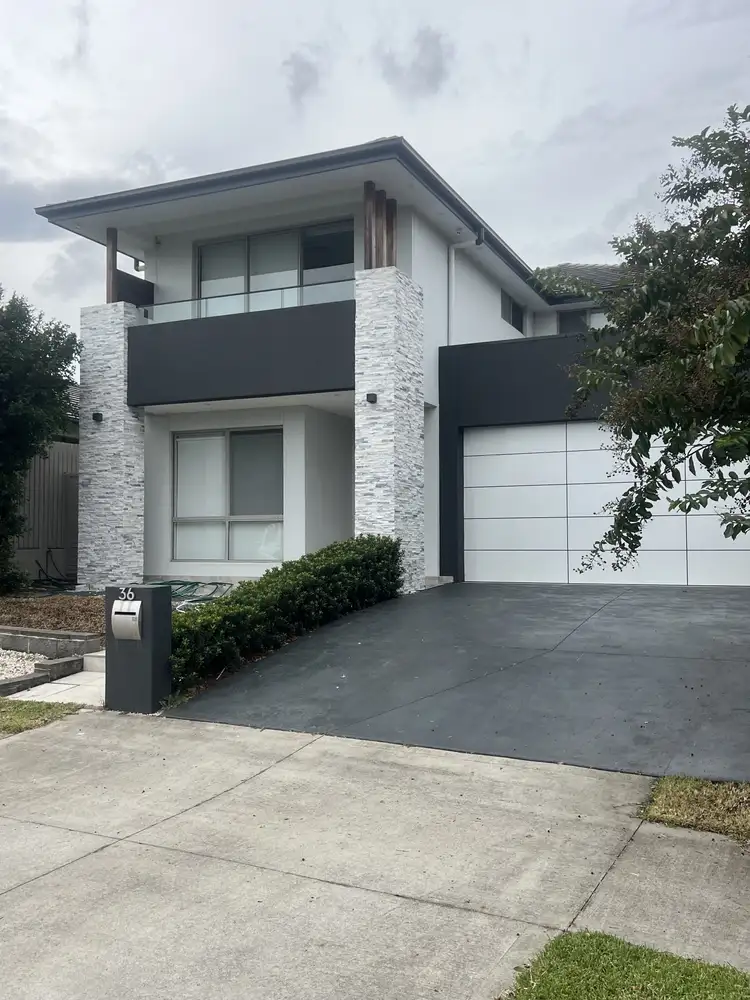 36 Kinloch Street