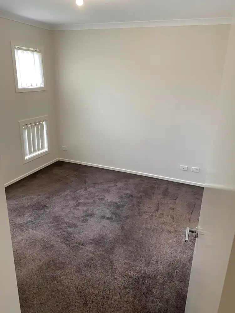 Fifth view of Homely house listing, 1 Lucy Close, Tarneit VIC 3029