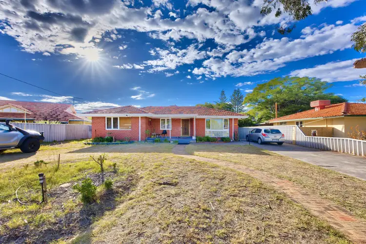 55 Meakers Way, Girrawheen WA 6064
