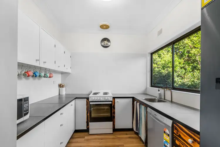 Fourth view of Homely house listing, 10 Denise Street, Lake Heights NSW 2502