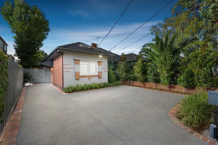 37 Oakleigh Road, Carnegie VIC 3163