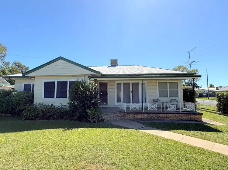 11 Thompsons Avenue, Moree NSW 2400
