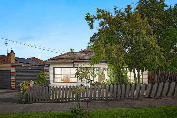 5 Margot Street