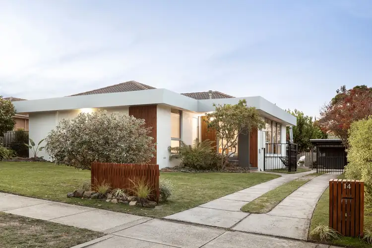 14 Jinchilla Avenue, Frankston South VIC 3199