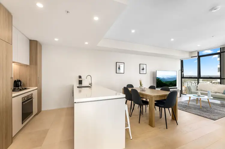 35 Flora Street