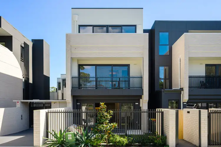 2/6 Kooringa Road, Chatswood NSW 2067