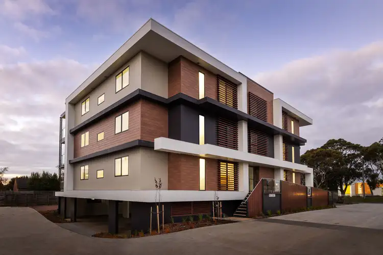 212/73 Mortlake Road, Warrnambool VIC 3280