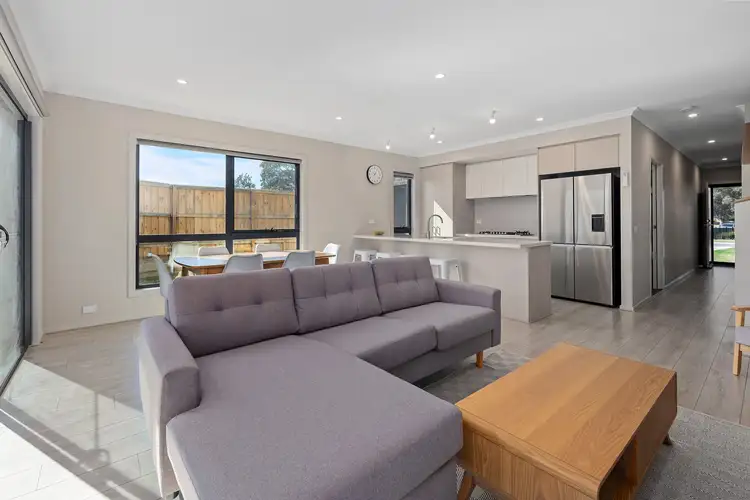 Sixth view of Homely townhouse listing, 2 Nottingham Crescent, Thomastown VIC 3074