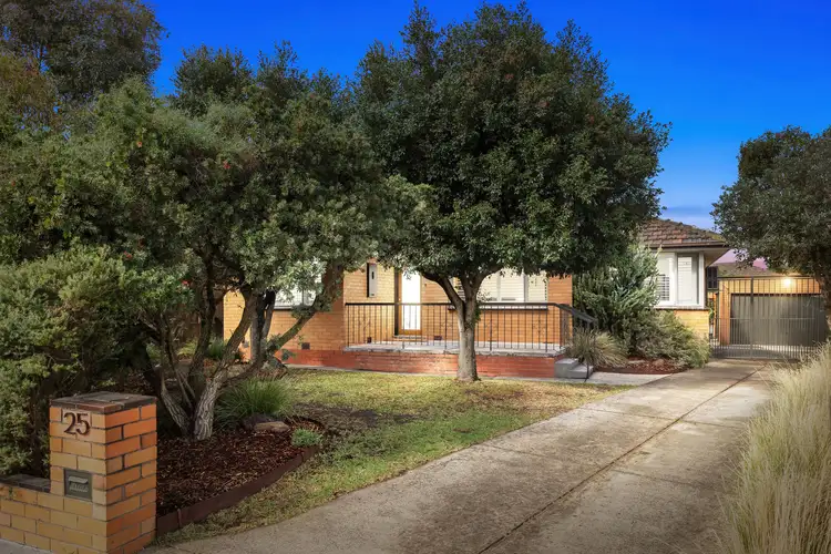 25 Kiama Drive, Lalor VIC 3075