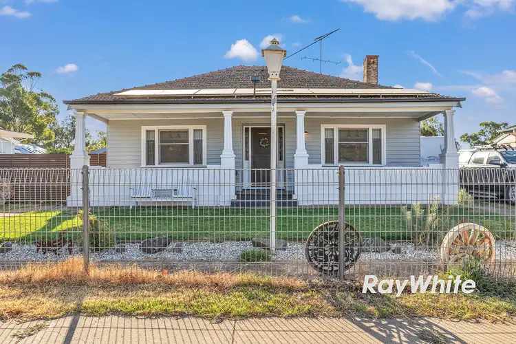 18 Mackay Street, Rochester VIC 3561