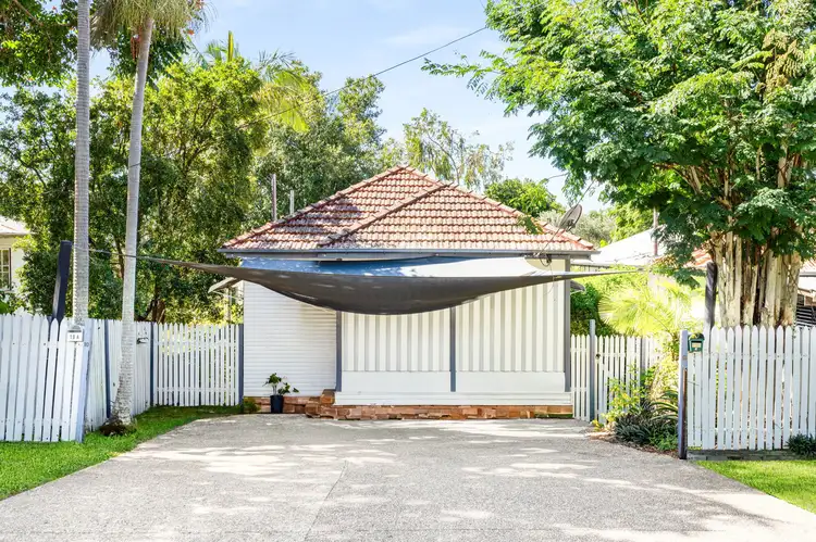 10 Corn Street, Holland Park West QLD 4121