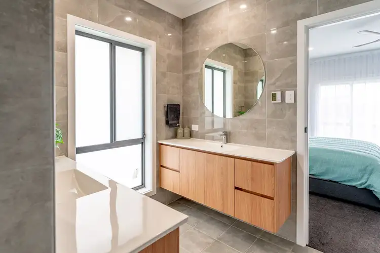 Fifth view of Homely house listing, 2 Collins Drive, Suttontown SA 5291