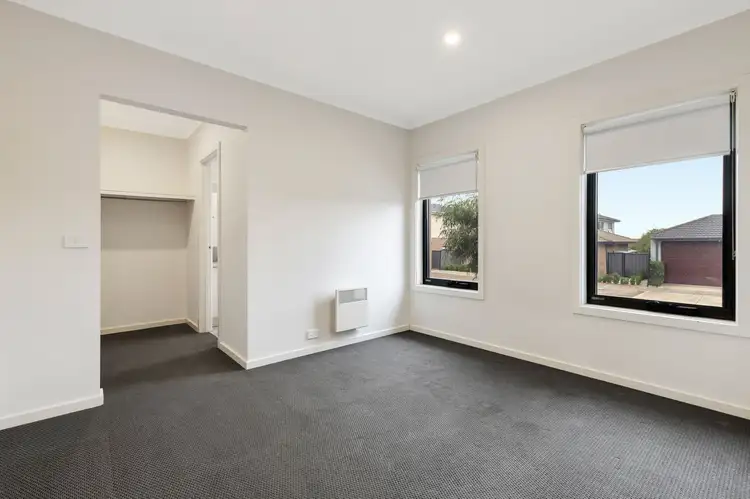 Fifth view of Homely house listing, 2 Vedro Road, Craigieburn VIC 3064