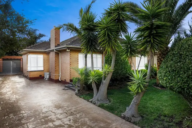 7 Estelle Court